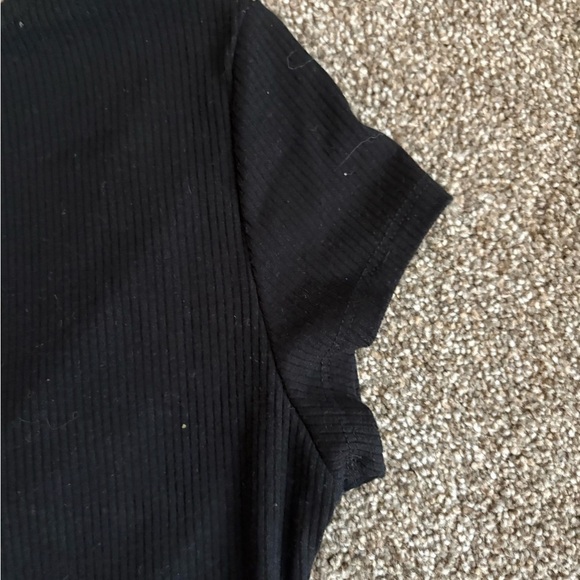 American Eagle Outfitters Black Bodysuit with Scrunch V-Neckline - Picture 7 of 13